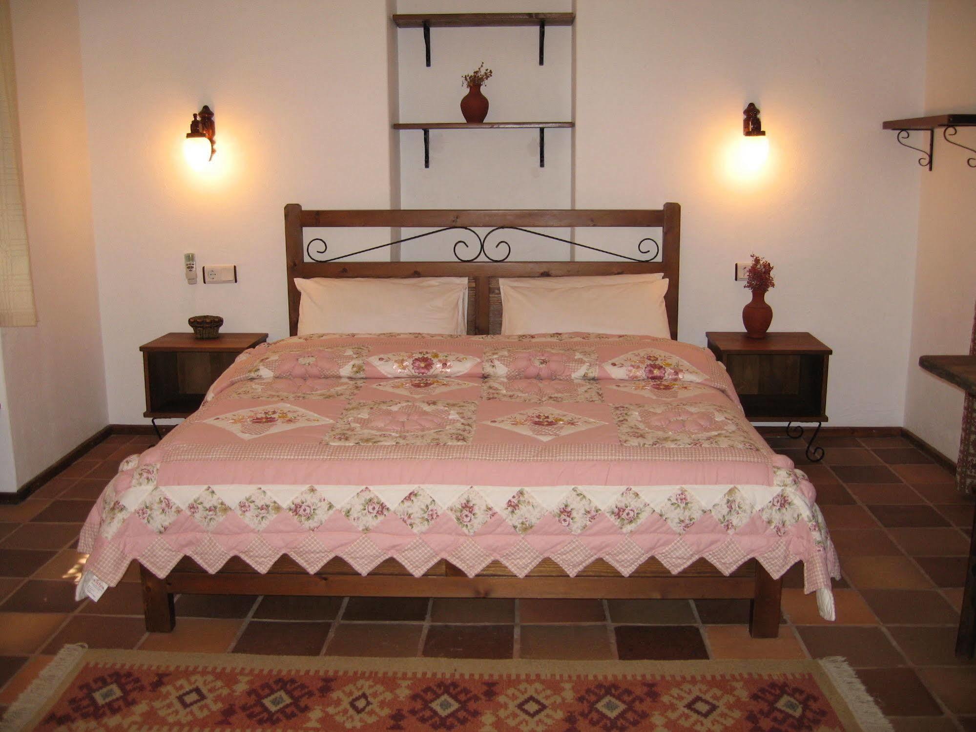 Hotel Happy Caretta Dalyan Exterior photo